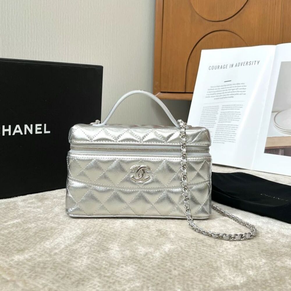 Chanel Women Pre-Loved Bag Very Good Condition